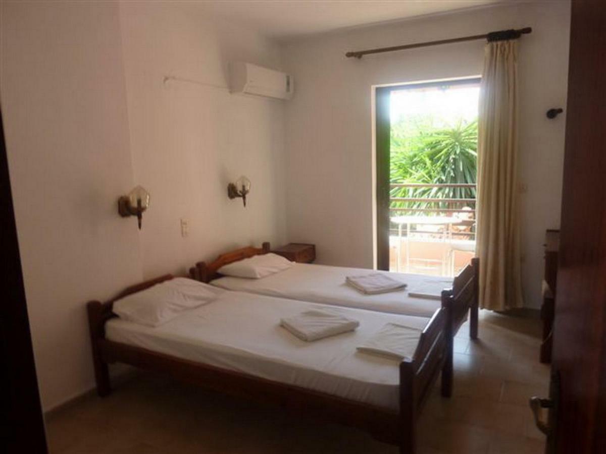 Stathis Apartments Дасия Екстериор снимка