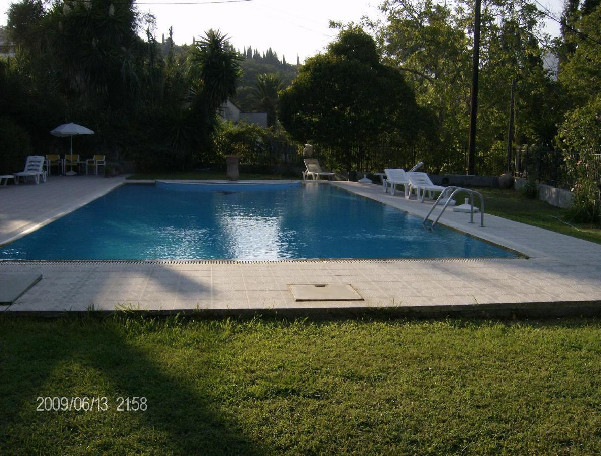 Stathis Apartments Дасия Екстериор снимка